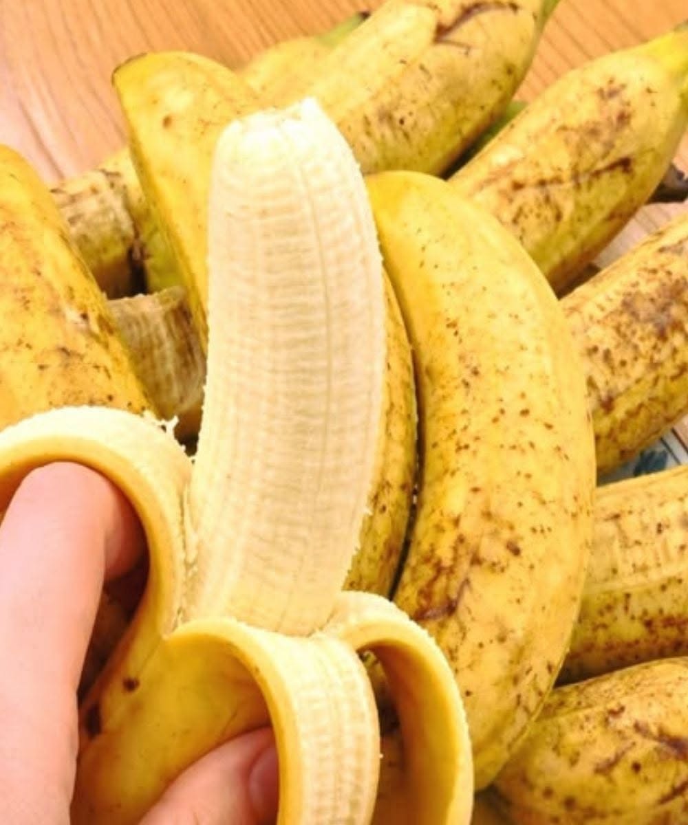 Kako lahko vsakodnevno uživanje banane podpira zdravo življenje po 50. letu