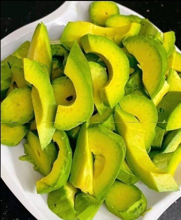 Artsen onthullen dat het eten van avocado's de oorzaak is van… lees meer